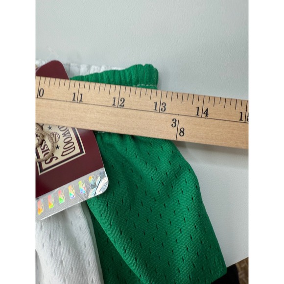 Mitchell & Ness Boston Celtics NBA Shorts Embroidered Womens Small New - Picture 4 of 8